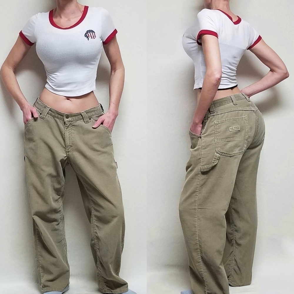 VINTAGE 90s Wrangler Grunge Tan Corduroy High Rise Tapered Leg Cargo Pants